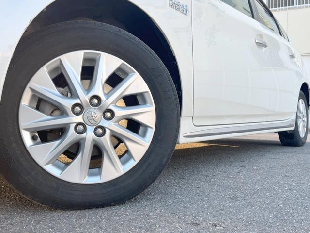 TOYOTA PRIUS PHV 2015 Image 31