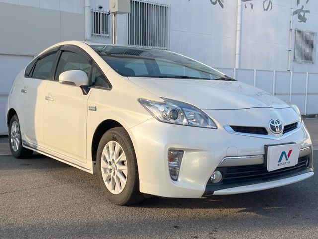 TOYOTA PRIUS PHV 2015 Image 31
