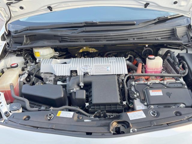 TOYOTA PRIUS PHV 2015 Image 31