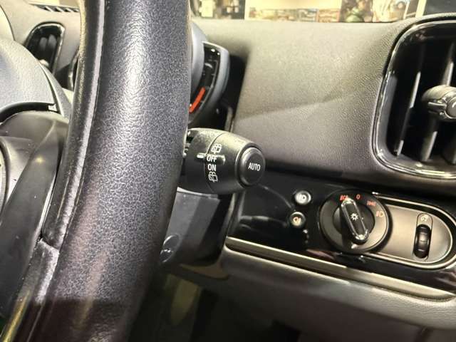 BMW MINI COOPER D CR 2019 Image 31