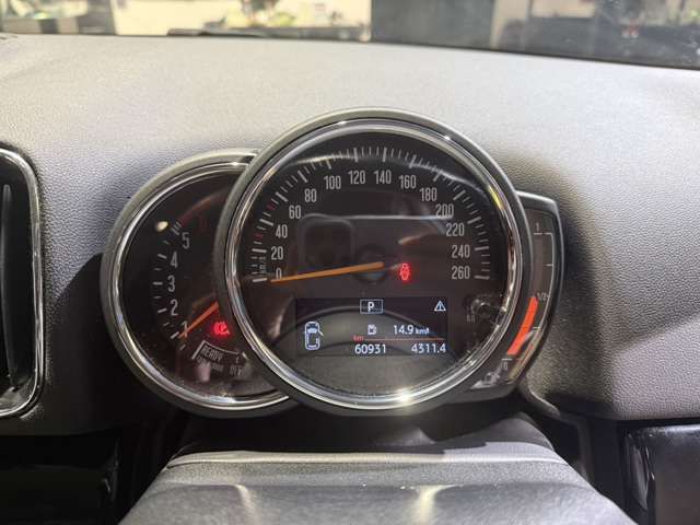 BMW MINI COOPER D CR 2019 Image 31