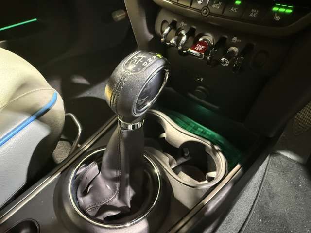 BMW MINI COOPER D CR 2019 Image 31