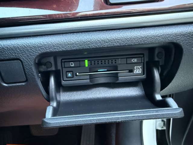 TOYOTA CROWN MAJESTA HYBRID 2015 Image 31