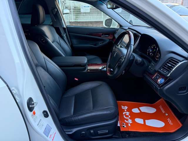 TOYOTA CROWN MAJESTA HYBRID 2015 Image 31