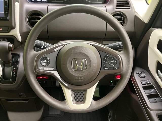 HONDA N BOX 2022 Image 31