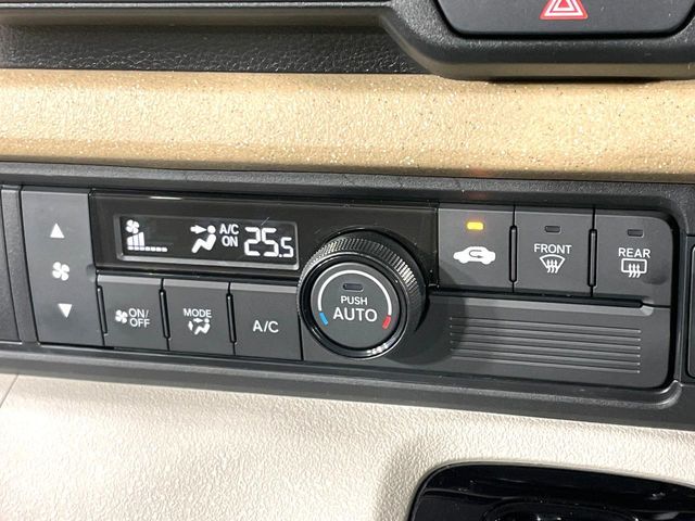 HONDA N BOX 2024 Image 31