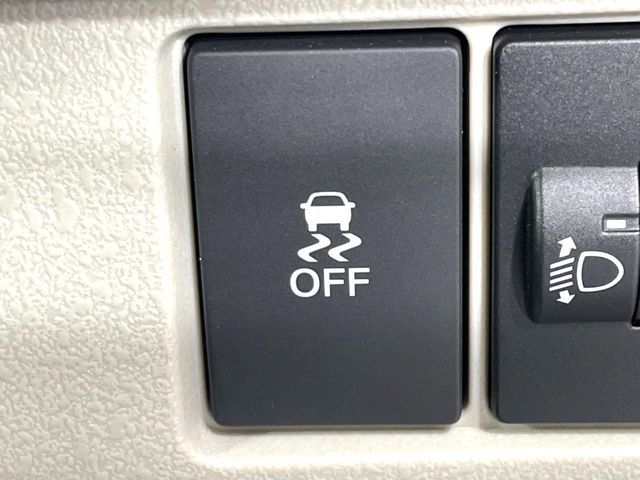 HONDA N BOX 2024 Image 31