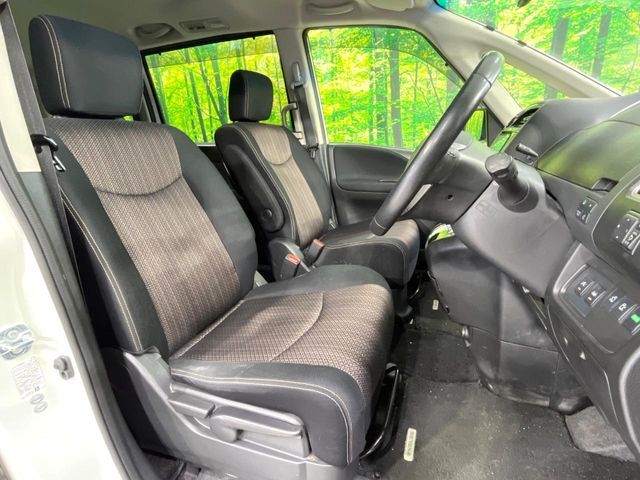 NISSAN SERENA  S-HYBRID 2015 Image 31