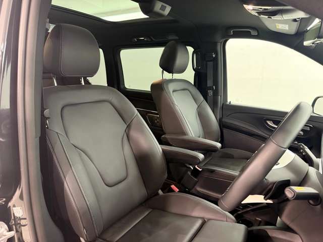 MERCEDES BENZ V CLAS 2025 Image 31