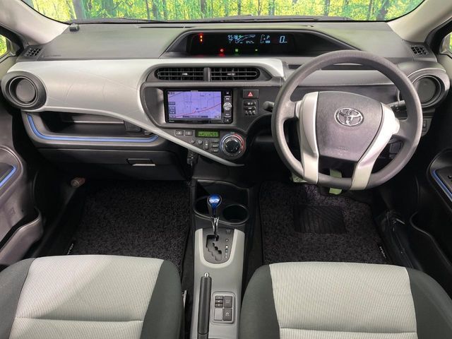 TOYOTA AQUA 2014 Image 31