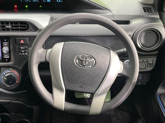 TOYOTA AQUA 2014 Image 31