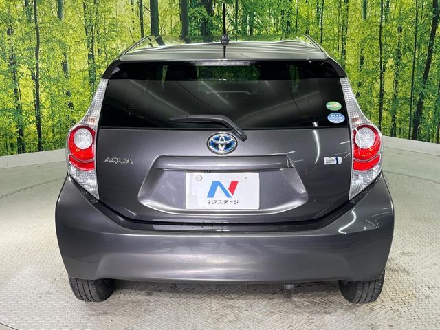 TOYOTA AQUA 2014 Image 31