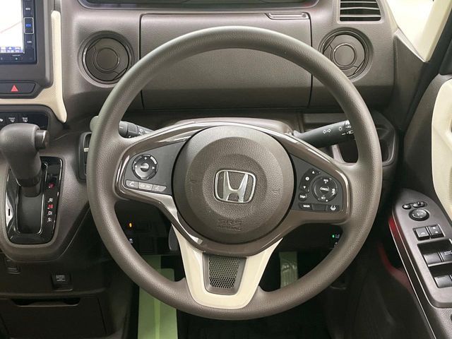 HONDA N BOX 2022 Image 31