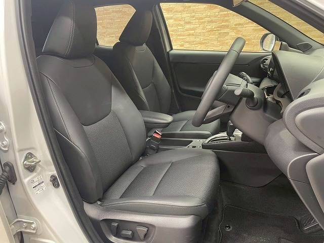 TOYOTA YARIS CROSS HYBRID 2025 Image 31