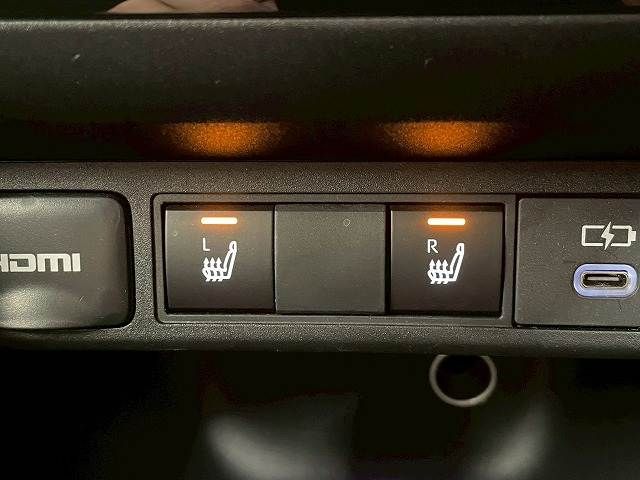 TOYOTA YARIS CROSS HYBRID 2025 Image 31