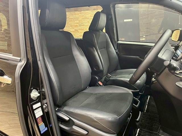 TOYOTA NOAH HYBRID 2019 Image 31