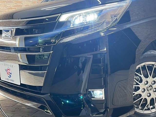 TOYOTA NOAH HYBRID 2019 Image 31