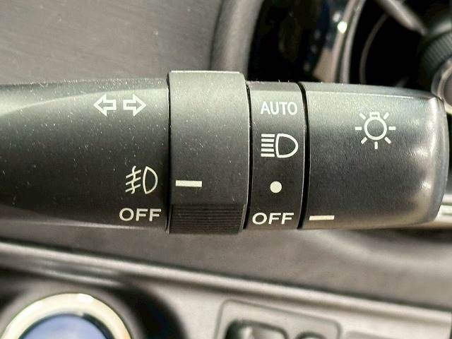 TOYOTA AQUA 2015 Image 31