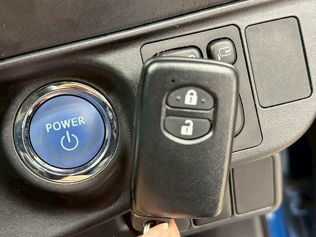 TOYOTA AQUA 2015 Image 31