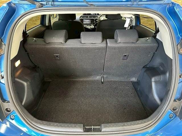 TOYOTA AQUA 2015 Image 31