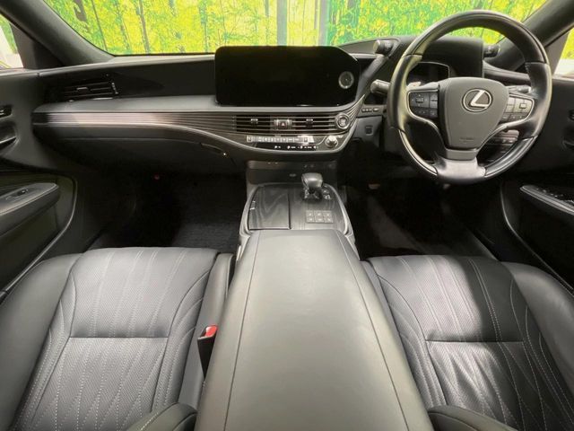 TOYOTA LEXUS LS500 2023 Image 31