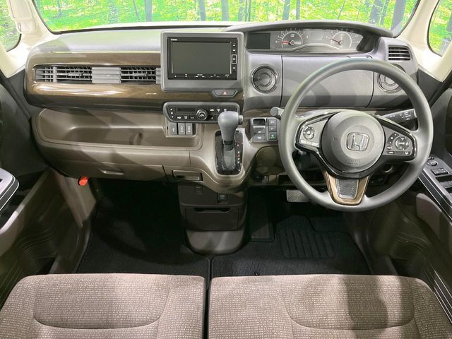 HONDA N BOX 2022 Image 31