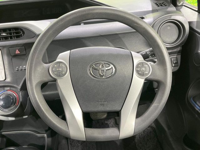 TOYOTA AQUA 2013 Image 31
