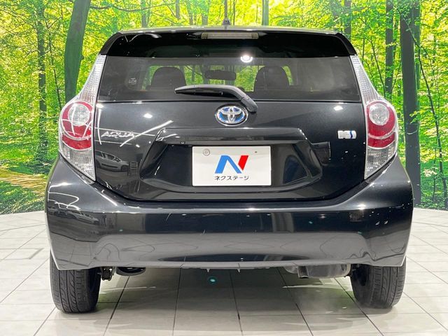 TOYOTA AQUA 2013 Image 31