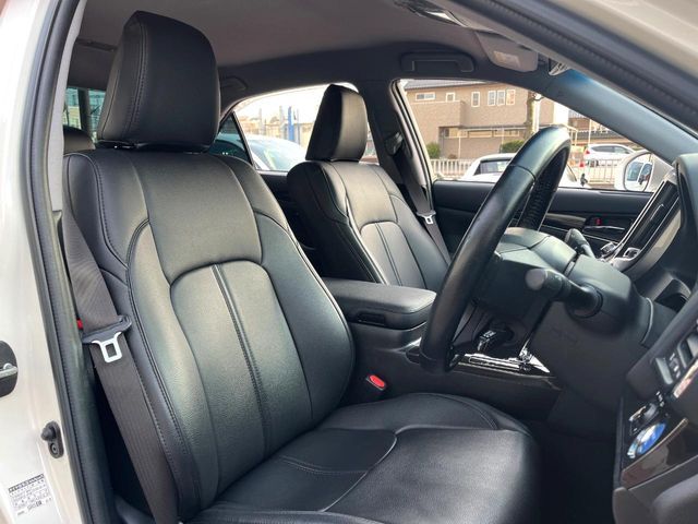 TOYOTA CROWN SEDAN HYBRID 2014 Image 31