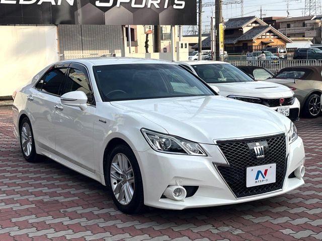 TOYOTA CROWN SEDAN HYBRID 2014 Image 31