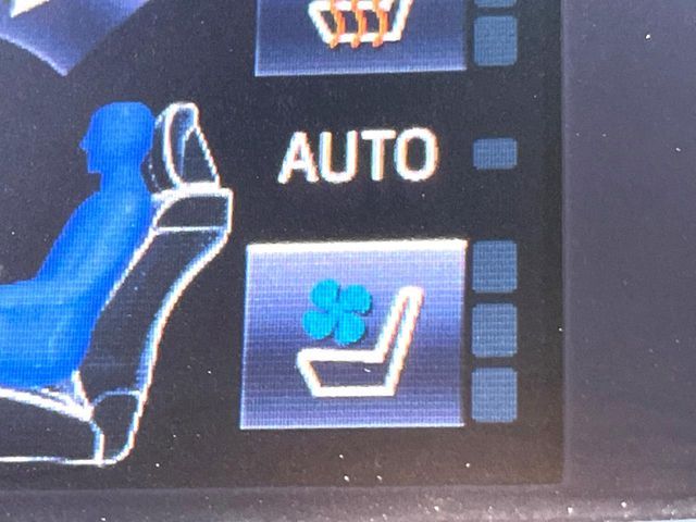 TOYOTA CROWN SEDAN HYBRID 2017 Image 31