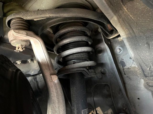 TOYOTA CROWN SEDAN HYBRID 2017 Image 31