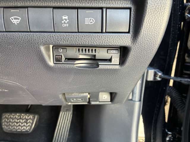 TOYOTA HARRIER HYBRID 2020 Image 31