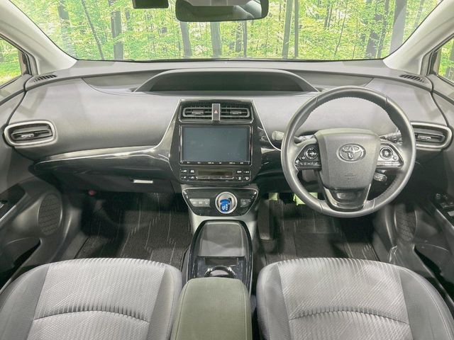 TOYOTA PRIUS PHV 2019 Image 31