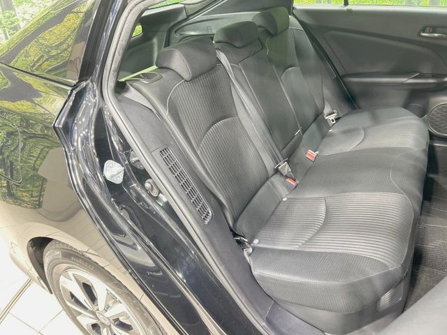 TOYOTA PRIUS PHV 2019 Image 31