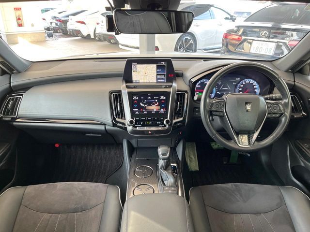 TOYOTA CROWN SEDAN HYBRID 4 2020 Image 31