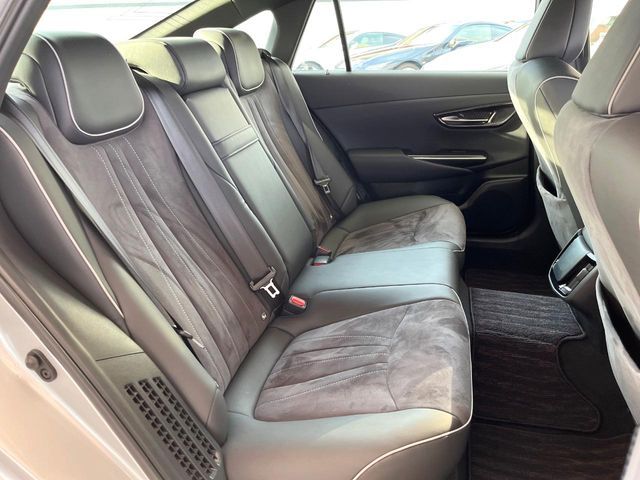 TOYOTA CROWN SEDAN HYBRID 4 2020 Image 31