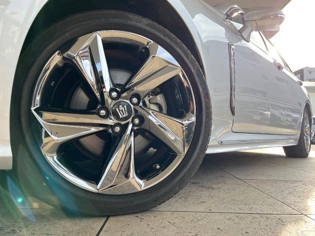 TOYOTA CROWN SEDAN HYBRID 4 2020 Image 31