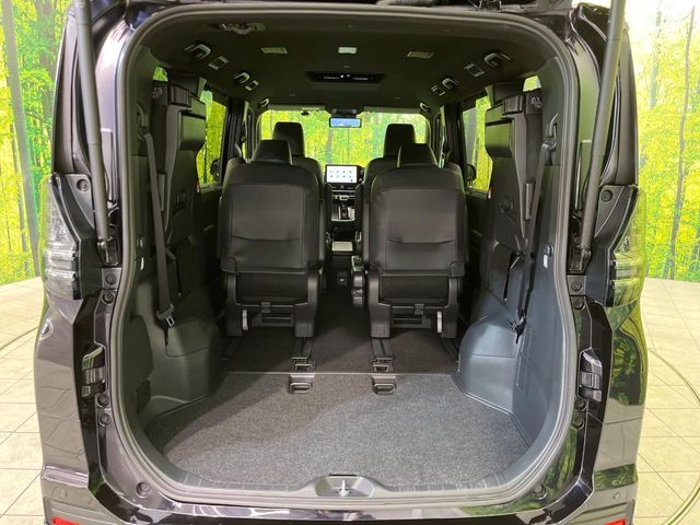 TOYOTA VOXY HYBRID 2024 Image 31