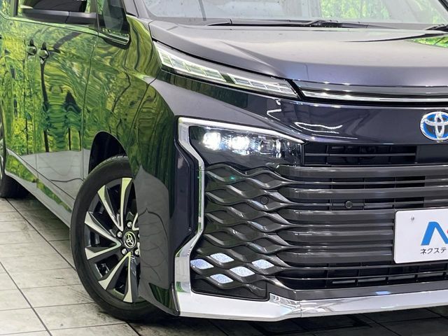 TOYOTA VOXY HYBRID 2024 Image 31
