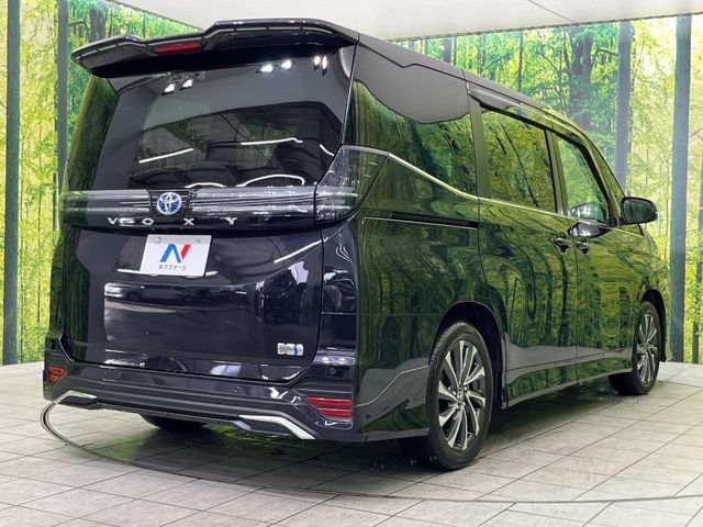 TOYOTA VOXY HYBRID 2024 Image 31