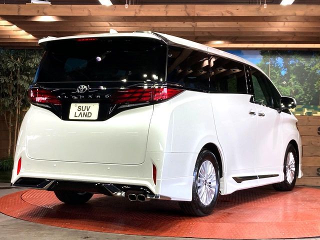 TOYOTA ALPHARD 2024 Image 31