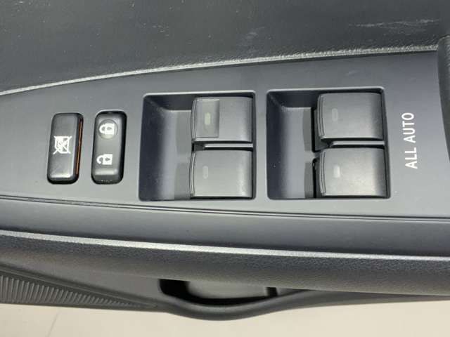 TOYOTA COROLLA AXIO 2013 Image 31