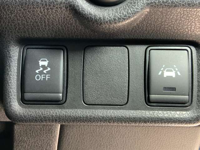 NISSAN NOTE 2017 Image 31