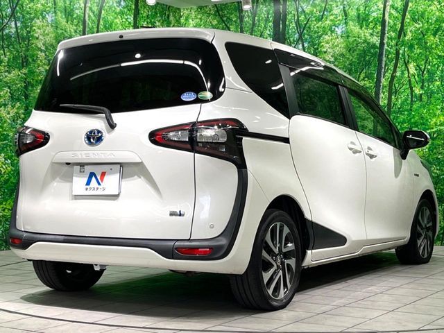 TOYOTA SIENTA HYBRID 2018 Image 31
