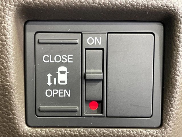 HONDA N BOX 2021 Image 31