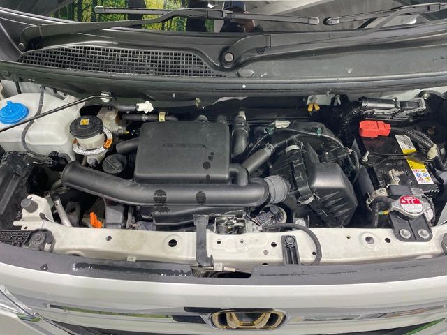 HONDA N BOX 2021 Image 31