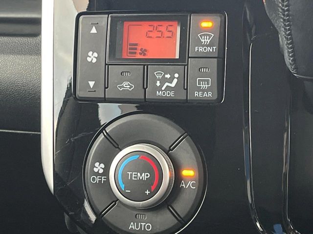 DAIHATSU TANTO CUSTOM 2014 Image 31