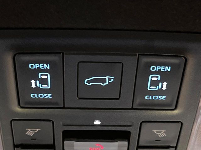 TOYOTA NOAH 2023 Image 31