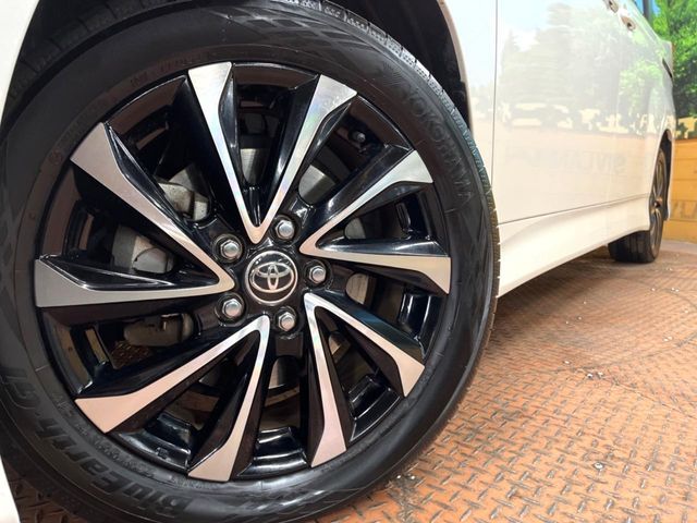 TOYOTA NOAH 2023 Image 31